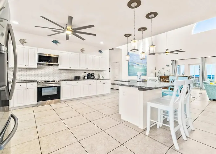 Beachfront Retreat With Private Pool Wraparound Deck & Screened-in Porch *