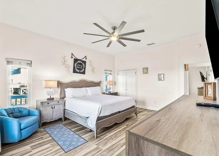 Holiday home Beachfront Retreat With Private Pool Wraparound Deck & Screened-in Porch Gulf Shores