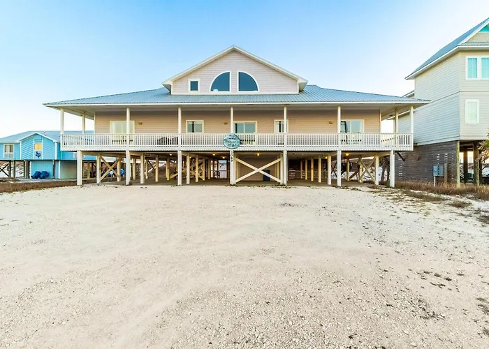 Beachfront Retreat With Private Pool Wraparound Deck & Screened-in Porch *