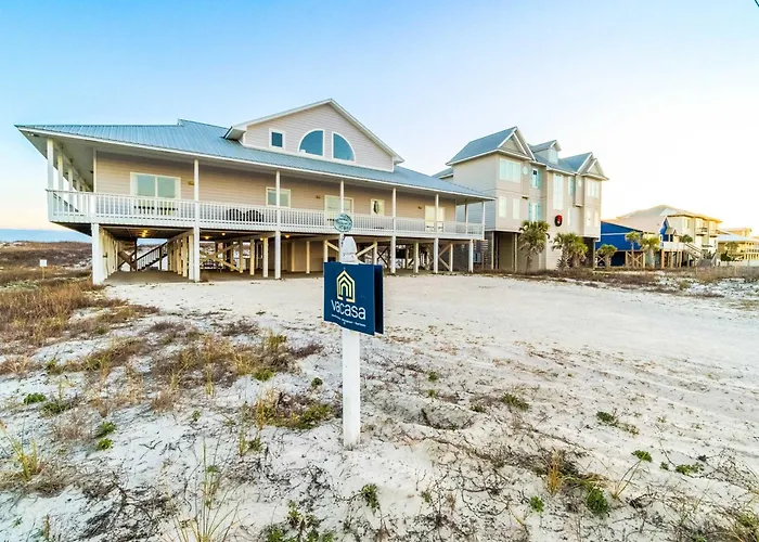 Beachfront Retreat With Private Pool Wraparound Deck & Screened-in Porch Holiday home *